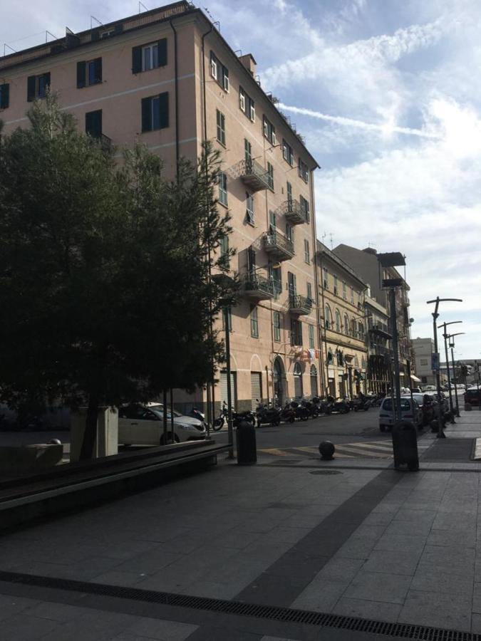 Ferienwohnung Zero 19 la Banchina Savona Exterior foto