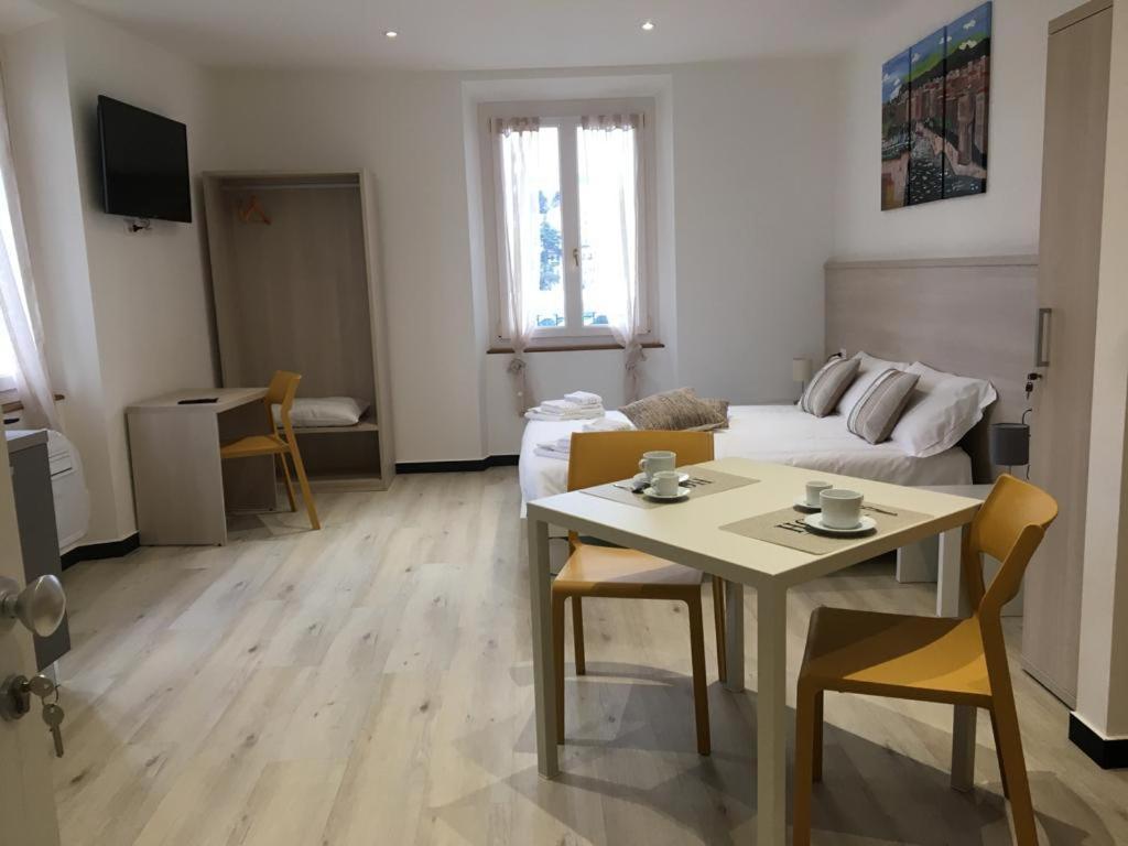Ferienwohnung Zero 19 la Banchina Savona Exterior foto
